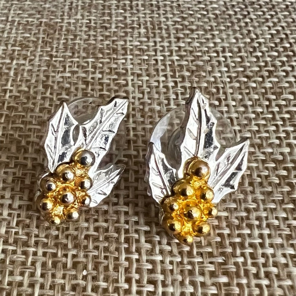 Danecraft Holly Berry Leaf Earrings Gold Silver Tone Cottagecore